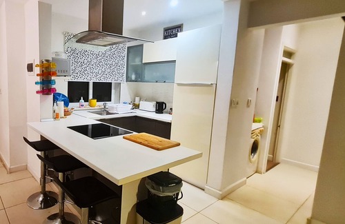 Marsaskala Apartment | Unobstructred seaviews; 2BR; Kingbeds; Fully ACd