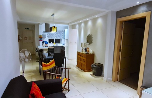 Marsaskala Apartment | Unobstructred seaviews; 2BR; Kingbeds; Fully ACd