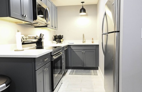 Bellaire Condo | Unpack and relax in this 2 bedrm, 1.5 bath mountain view condo. Sleeps 6. Pools