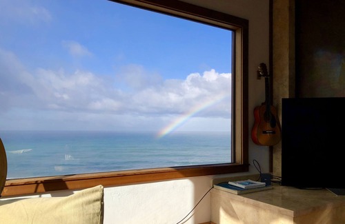 Manchester House | Unparalleled, sweeping, front row views of the Northern California coastline.