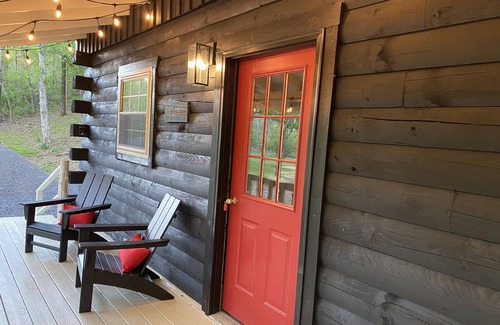 Lindside House | Unplugged Retreat-Yellowstone Cabin at Rock Springs