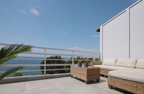 Kavouri Apartment | Unrivaled Beachfront Elegance: Penthouse Paradise with Panoramic Views