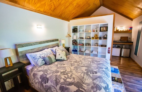 Little River Cottage | Unwind and relax amongst stunning native bush
