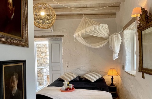 Hydra Apartment | Unwind at a stunning stone-build historic Mansion overlooking the Hydra harbour