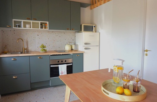 Maiorga Cottage | Unwind at The Good View Retreat and Explore Portugal From its Heart