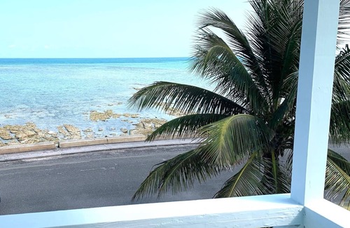 Nassau Villa | Unwind at this spacious seafront villa in paradise!
