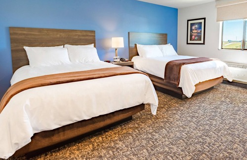 Moab Hotel | Unwind in a Spacious Room with Kitchen, Pet-Friendly, Free Parking