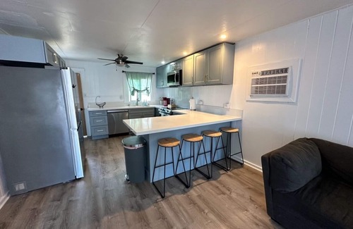 Hauula House | Unwind on Oahu's famous north shore! Country living, country views! AC and WiFi!