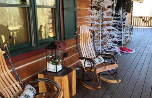 Clare Cabin | Up North Getaway Full Log Home on 40 acres