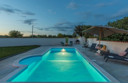 Kastelir-Labinci House | up to 50% discount, New 2023, Family, Pet Friendly Villa + Private Pool ,6/8 pax