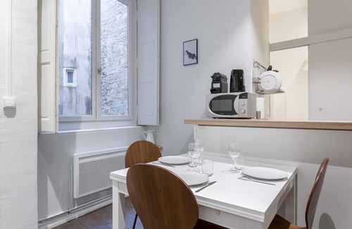 Old Lyon Apartment | Up to 6 people in the heart of Old Lyon