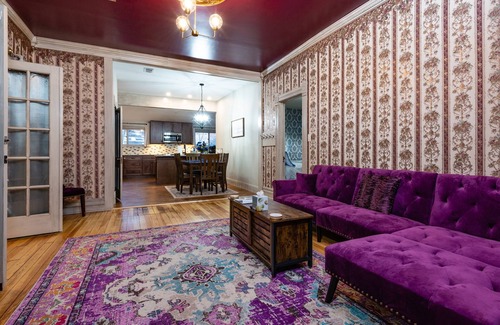 Cripple Creek House | Updated*1895 Victorian*Modern Kitchen*MTN Views