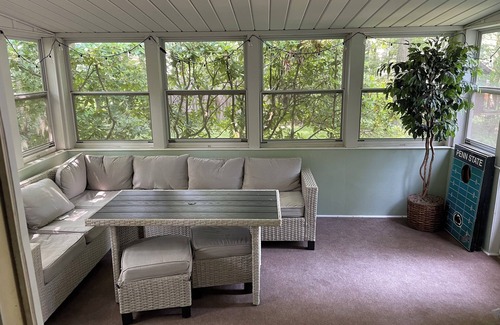 Park Forest Village House | Updated 3BR home in great State College neighborhood