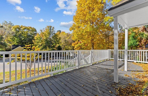 Southwest Raleigh House | Updated 4BR Downtown South District w Skyline View
