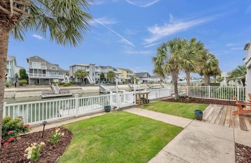 Ocean Isle Beach House | Updated 5 BR Canal Home, Short Walk To Beach!