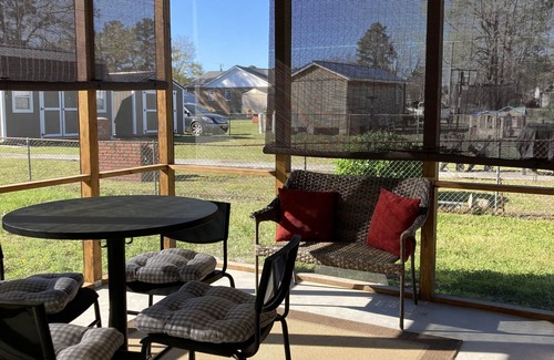 Winterville House | Updated bungalow with screened in porch in rear.