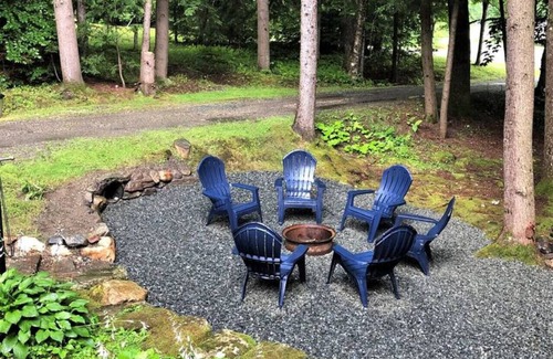 Wilmington Cabin | Updated Chalet. Minutes from Mt, Lakes and Golf.