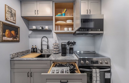 Michigan City Apartment | Updated, Close to Beach & Downtown, Washer/Dryer