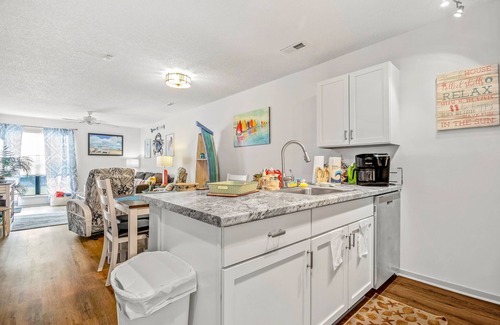 Little River Condo | Updated condo with on-site pool, tennis AC, & W/D - near golf/beach