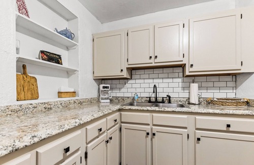 Tuscaloosa House | Updated & Cozy Stay - Minutes to Campus