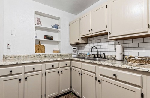 Tuscaloosa House | Updated & Cozy Stay - Minutes to Campus