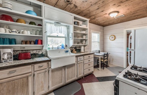 Fulton Other | Updated Farm House on 1/2 Acre 1 Block From Aransas Bay