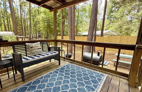 Mesena House | Updated home in Thomson near lake and boat ramp