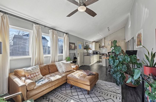 East MLK House | Updated Home with Gourmet Kitchen, Desk Setup and Keyboard, Perfect for Digital Nomads