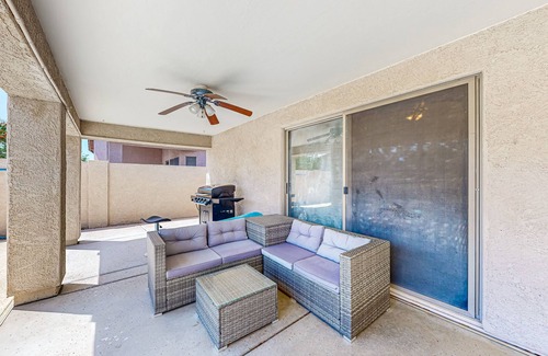 Arrowhead Ranch House | Updated home with private pool, enclosed yard, covered patio, grill, & W/D
