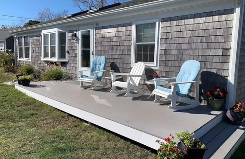 West Dennis House | Updated House - 5 min. walk to beach w/fire pit
