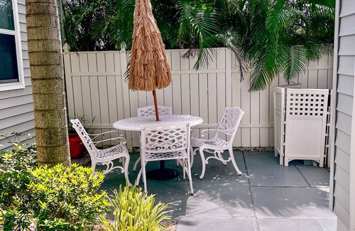 Treasure Island Cottage | Updated Key West Style Cottage.