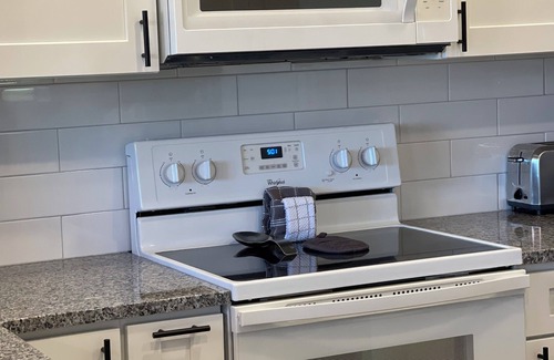 Branson West Condo | Updated Luxury Condo With Fireplace Near Branson Strip and Silver Dollar City