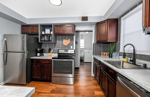 Shaker Heights House | Updated Ranch Near Hospitals & Van Aken District