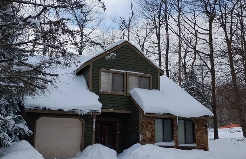 Jefferson Township House | updated single family home for a getaway