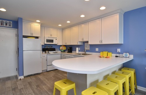 Rehoboth Beach Condo | Updated Studio with Great Views!
