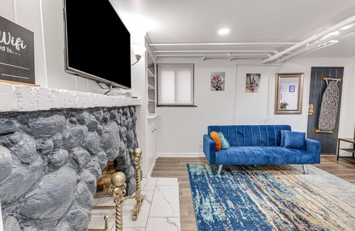 Teaneck Apartment | Updated Teaneck Studio, Short Drive to NYC!