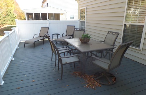 Wedgefield Villa | Updated with everything you need for family fun time, just minutes to beach!
