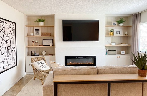 The Mesa Condo | Updated with Private Patio! 3 mins to Downtown Palm Springs