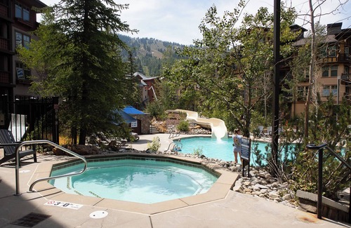 Salt Lake Mountain Resorts Condo | Upgraded 2-bedroom condo in charming Solitude Resort with Skin In/Out