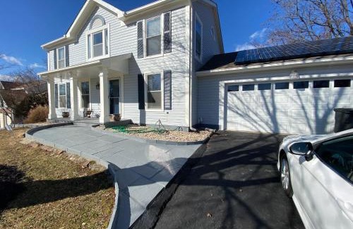 Colesville House | Upgraded, beautiful 4 BD Colonial in Silver Spring