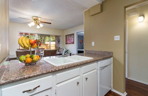 West San Antonio House | Upgraded Townhome w Shared Pool Access in Gated Complex - STR Permit 22-13500335