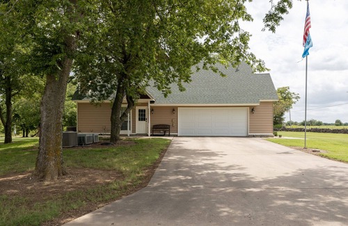 Claremore House | Upland Hills Manor In Beautiful Country Setting!