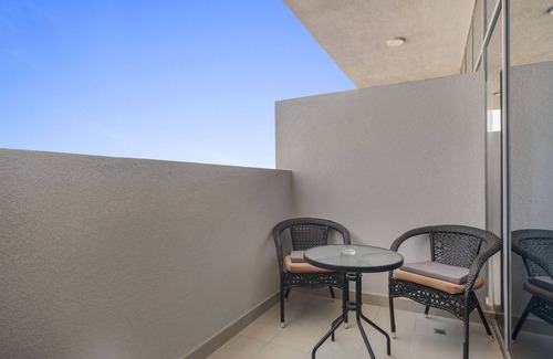 Jebel Ali Apartment | Upmarket Apartment with a Pool, Gym & Private Balcony