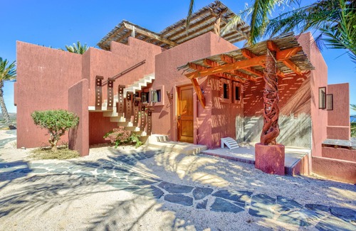 Ensenada Los Muertos Apartment | Upper Cascada: Ocean view suite with indoor/outdoor showers
