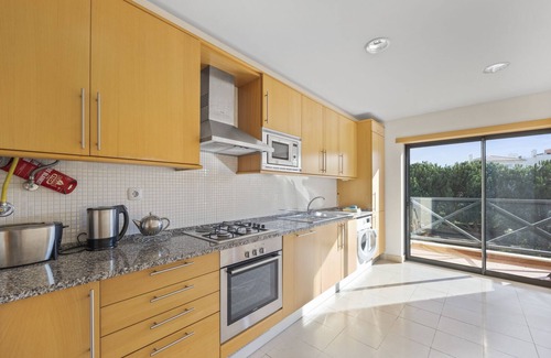 Branqueira Apartment | Upper Floor Spacious and Warm Pool View 2-Bed at Parque da Corcovada Albufeira