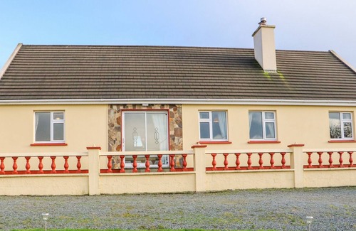 Eyeries House | UPPER HAVEN, pet friendly, with open fire in Eyeries, County Cork