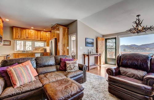 Estes Park Cabin | Upper High Lucky Stars - Cabin located at RMNP Entrance - Mountain Views