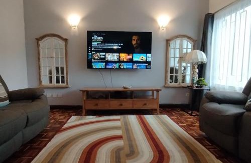 Nairobi Upper Hill Apartment | Upper Hill 3 Bedroom with car and driver