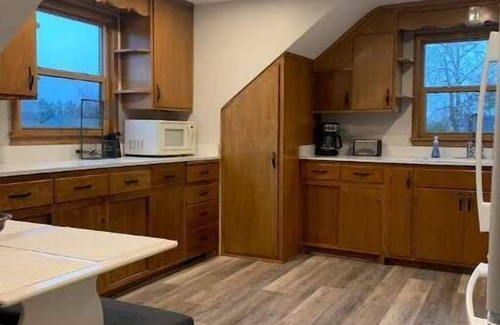 Manitowoc House | Upper Lake Boulevard Retreat