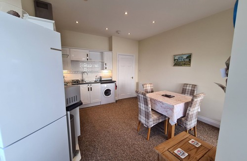 St. Mawes Cottage | Upper Tresulian - an apartment that sleeps 4 guests in 2 bedrooms